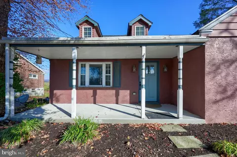 351 E Lexington Rd, Lititz, PA 17543 photo 5