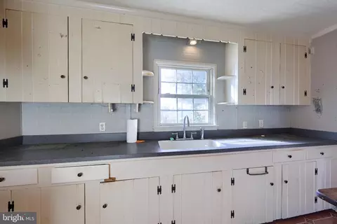 351 E Lexington Rd, Lititz, PA 17543 photo 16