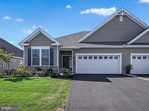104 Honor Dr, East Petersburg, PA 17520