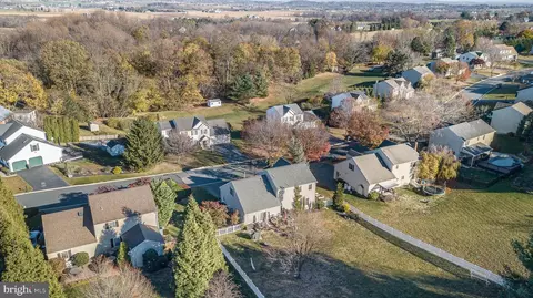 10 Foxrun Ter, Lititz, PA 17543 photo 35