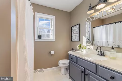 10 Foxrun Ter, Lititz, PA 17543 photo 24