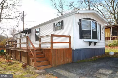 55 Conrad Ln, Lititz, PA 17543