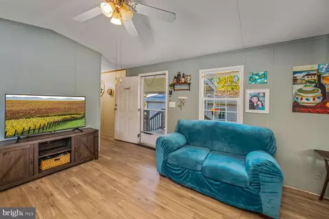 37 Plateau Rd, Lititz, PA 17543 photo 3