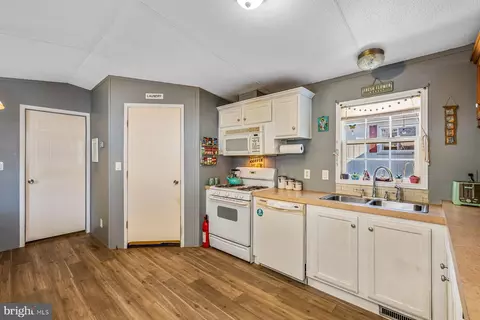 37 Plateau Rd, Lititz, PA 17543 photo 4