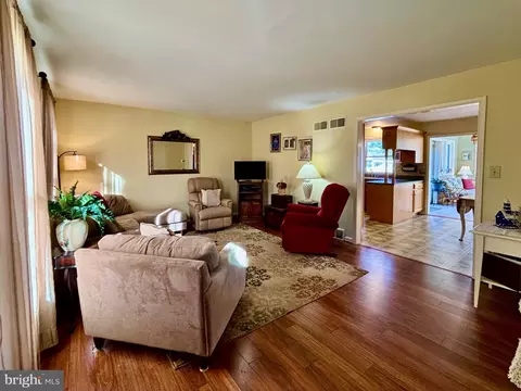 237 Skylark Rd, Lititz, PA 17543 photo 3