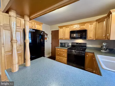 237 Skylark Rd, Lititz, PA 17543 photo 8