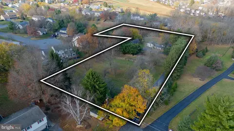 View/Area - 925 Rabbit Hill Rd, Lititz, PA 17543 photo 1 of 8