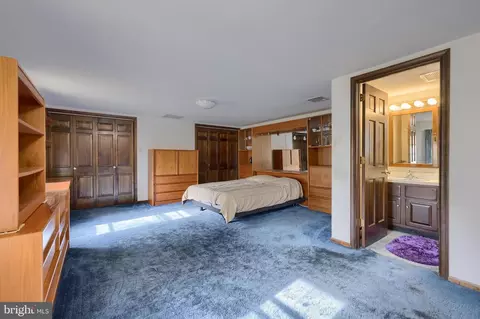 Bedroom - 925 Rabbit Hill Rd, Lititz, PA 17543 photo 1 of 4
