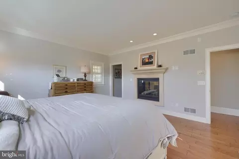 Bedroom - 921 Bent Creek Dr, Lititz, PA 17543 photo 2 of 9