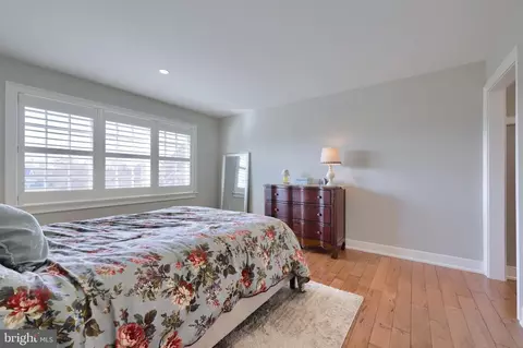 Bedroom - 921 Bent Creek Dr, Lititz, PA 17543 photo 4 of 9
