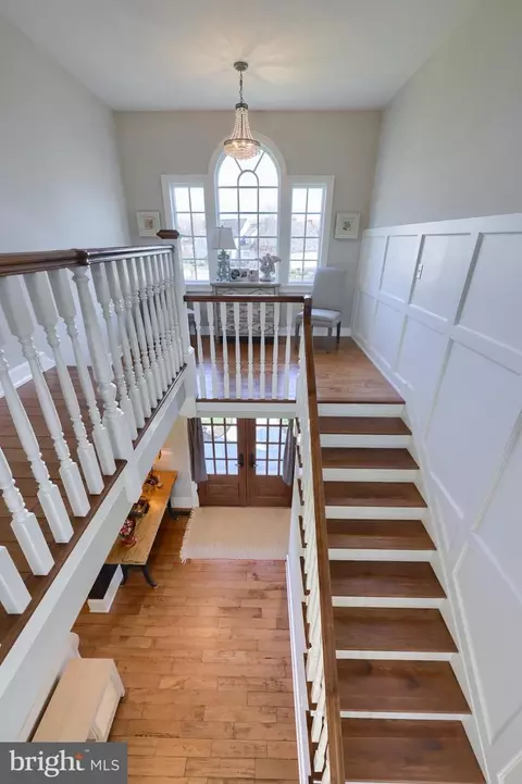Entry Way - 921 Bent Creek Dr, Lititz, PA 17543 photo 5 of 7