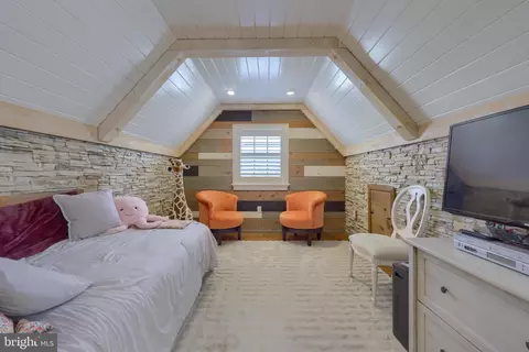 Bedroom - 921 Bent Creek Dr, Lititz, PA 17543 photo 9 of 9