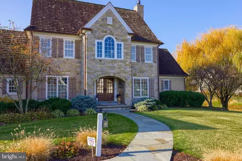 Exterior - 921 Bent Creek Dr, Lititz, PA 17543 photo 6 of 7