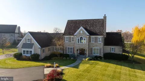 921 Bent Creek Dr, Lititz, PA 17543