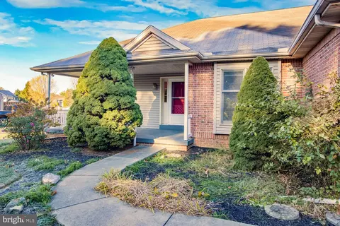 380 Koser Rd, Lititz, PA 17543 photo 3