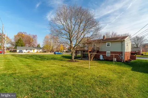 102 S Oak St, Lititz, PA 17543 photo 32