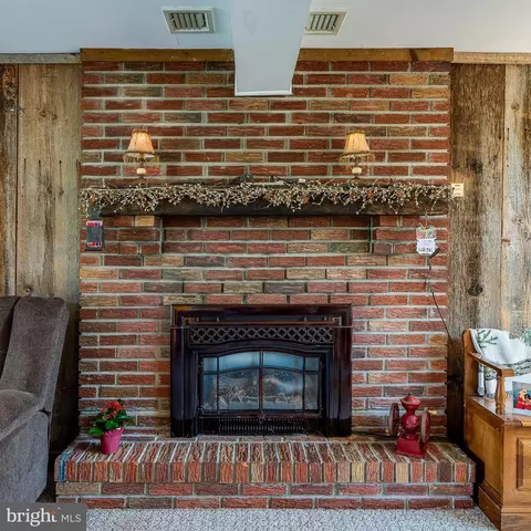 102 S Oak St, Lititz, PA 17543 photo 23