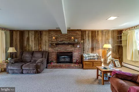 102 S Oak St, Lititz, PA 17543 photo 20