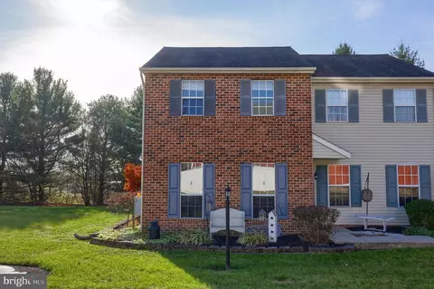 280 Morgan Dr, Leola, PA 17540