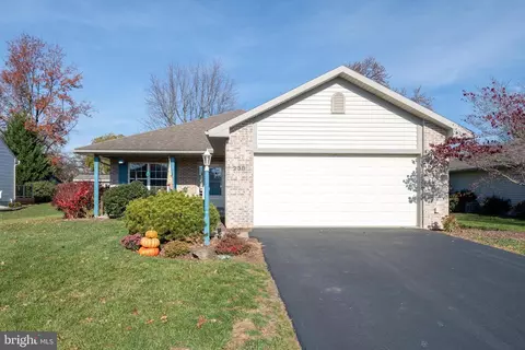 238 Blossom Trl, Mount Joy, PA 17552