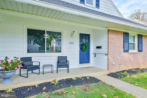 933 Louise Ave, Lancaster, PA 17601