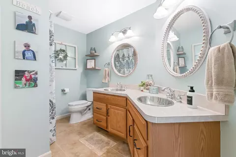 604 Chatham Way, Lititz, PA 17543 photo 10