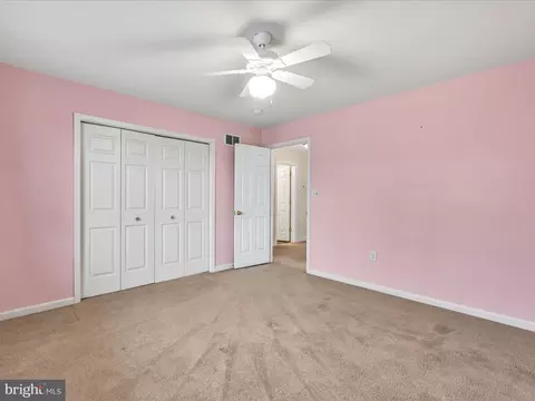 Bedroom - 610 W Orange St, Lititz, PA 17543 photo 5 of 10