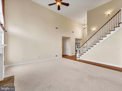 Living - 610 W Orange St, Lititz, PA 17543 photo 4 of 7