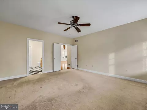 Bedroom - 610 W Orange St, Lititz, PA 17543 photo 2 of 10