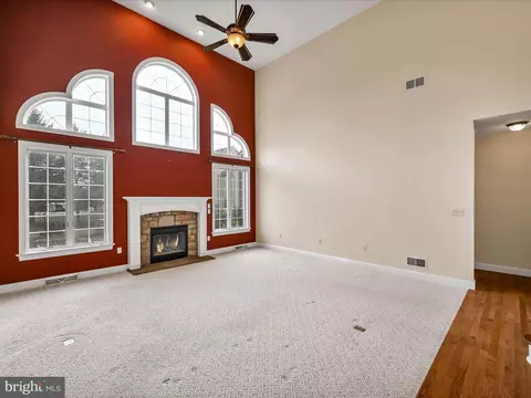Living - 610 W Orange St, Lititz, PA 17543 photo 2 of 7
