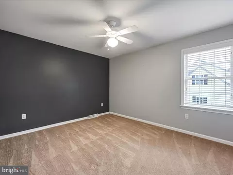 Bedroom - 610 W Orange St, Lititz, PA 17543 photo 6 of 10