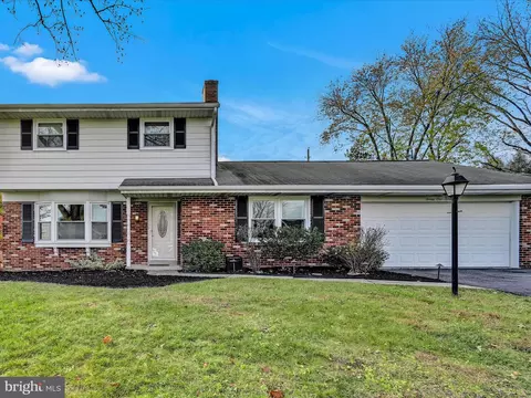 2130 Coventry Rd, Lancaster, PA 17601