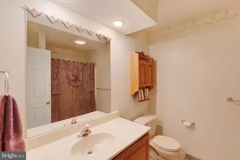 355 Partridge Dr, Lititz, PA 17543 photo 7