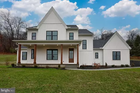 206 Shenks Fry, Lancaster, PA 17603