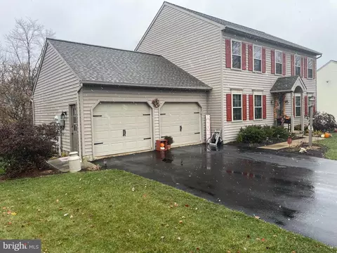 14 Santa Fe Dr, Lititz, PA 17543 photo 2