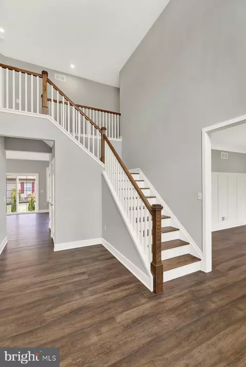 Entry Way - 446 Wagonwheel Rd, Lititz, PA 17543 photo 2 of 11