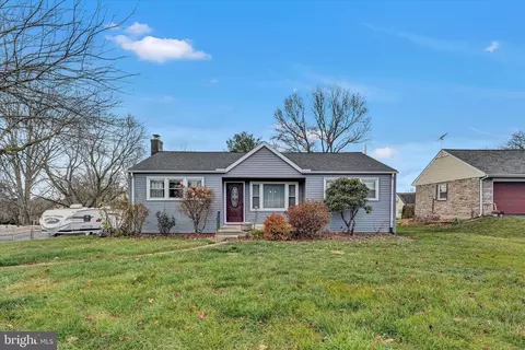 690 Church St, Landisville, PA 17538