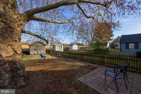 215 Noble St, Lititz, PA 17543 photo 7