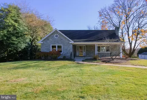 2016 Millersville Pike, Lancaster, PA 17603