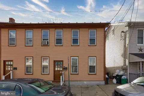 16 N 5th St, Columbia, PA 17512