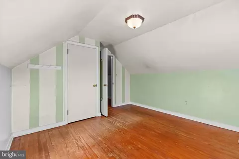 Bedroom - 829 W Brubaker Valley Rd, Lititz, PA 17543 photo 5 of 5
