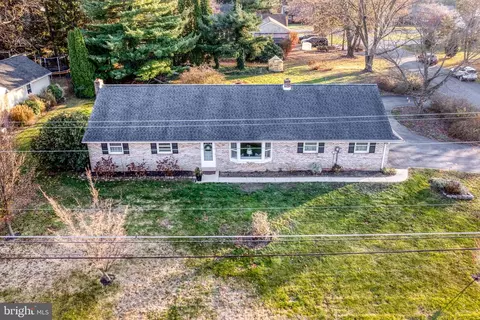 View/Area - 14 Snyder Hill Rd, Lititz, PA 17543 photo 1 of 6