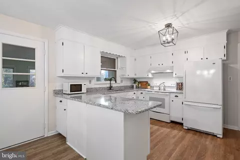 Kitchen - 14 Snyder Hill Rd, Lititz, PA 17543 photo 1 of 3