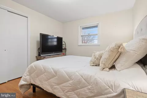 Bedroom - 14 Snyder Hill Rd, Lititz, PA 17543 photo 5 of 8