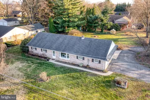 View/Area - 14 Snyder Hill Rd, Lititz, PA 17543 photo 2 of 6