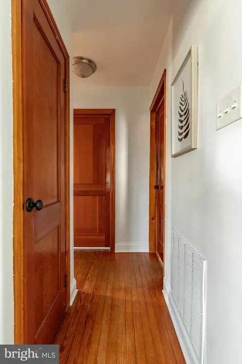 Entry Way - 211 E Lexington Rd, Lititz, PA 17543 photo 2 of 3