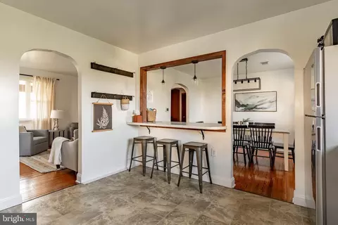 Entry Way - 211 E Lexington Rd, Lititz, PA 17543 photo 1 of 3