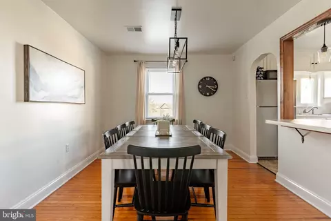 Dining - 211 E Lexington Rd, Lititz, PA 17543 photo 3 of 3