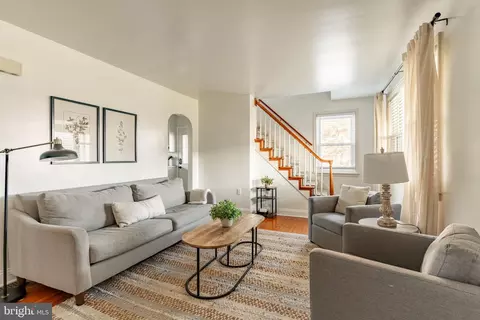 Living - 211 E Lexington Rd, Lititz, PA 17543 photo 1 of 1