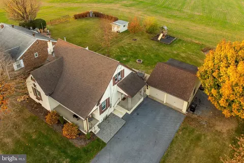 View/Area - 211 E Lexington Rd, Lititz, PA 17543 photo 2 of 7